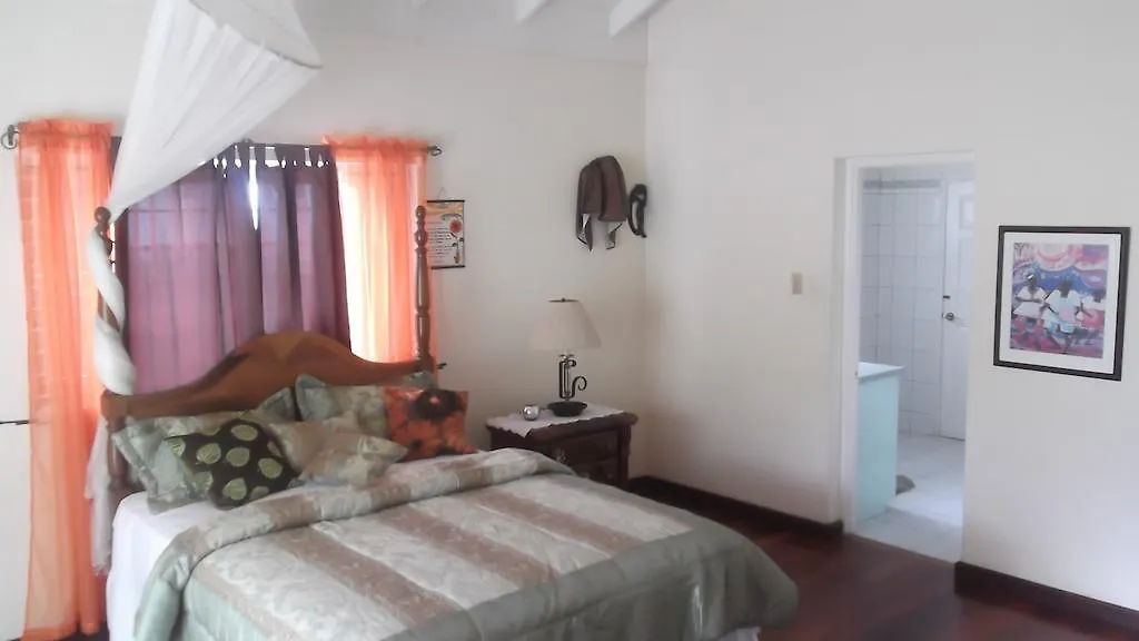 B&B Hill Top Kingston Jamaica