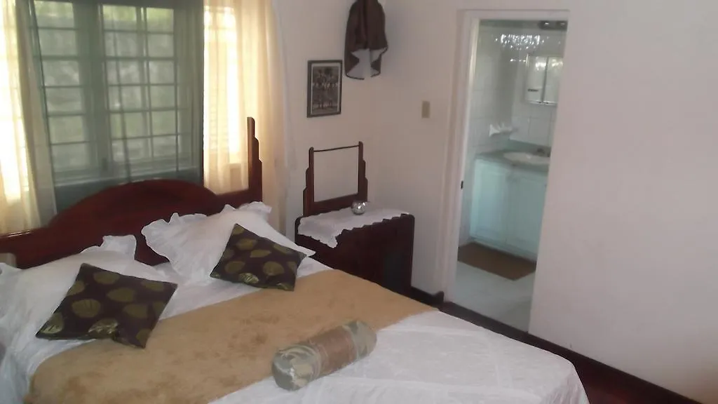 **** Bed & Breakfast Hill Top Kingston Jamaica Jamaica