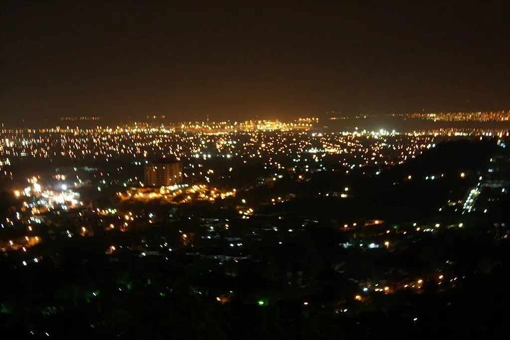 Hill Top Kingston Jamaica Bed & Breakfast